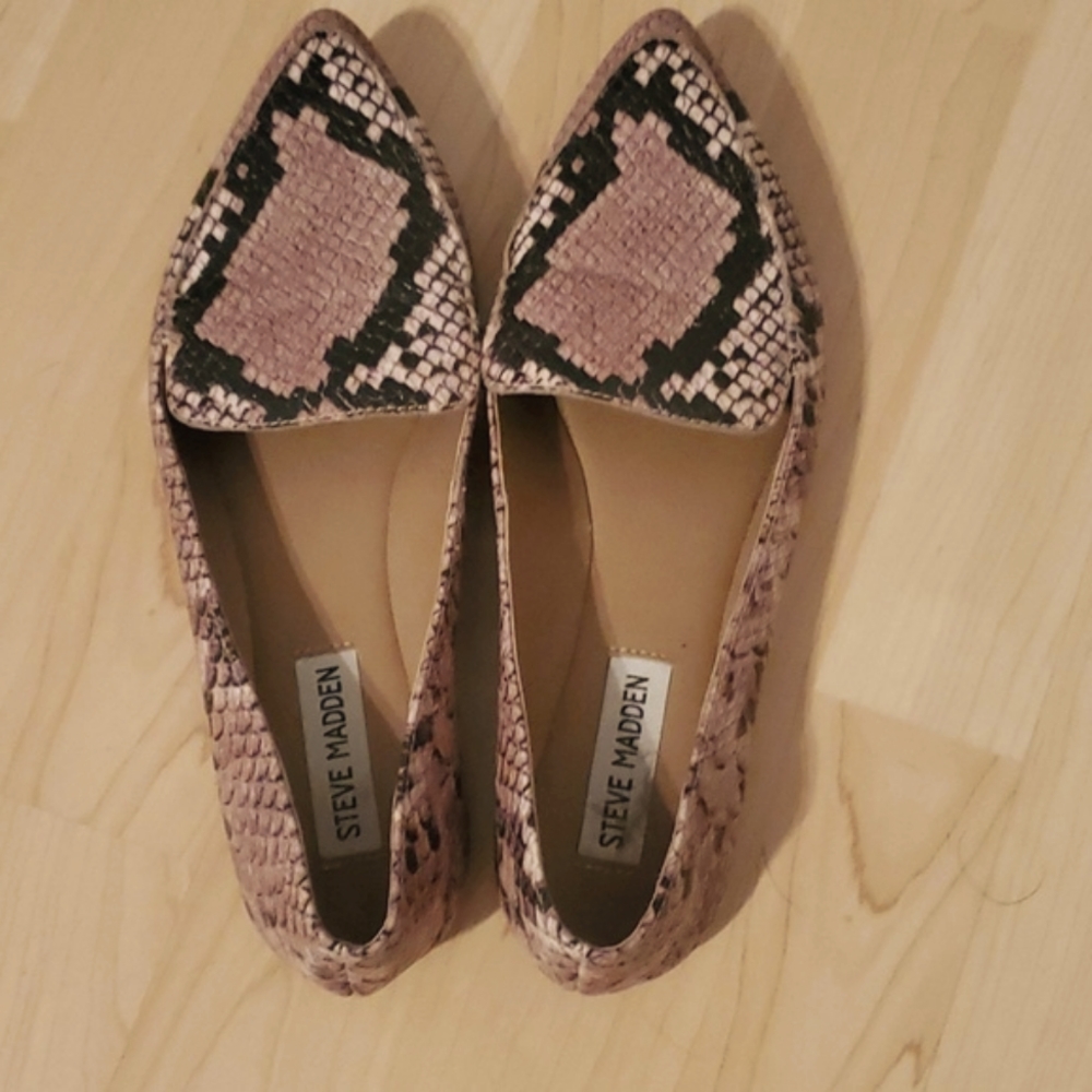Steve Madden Flats